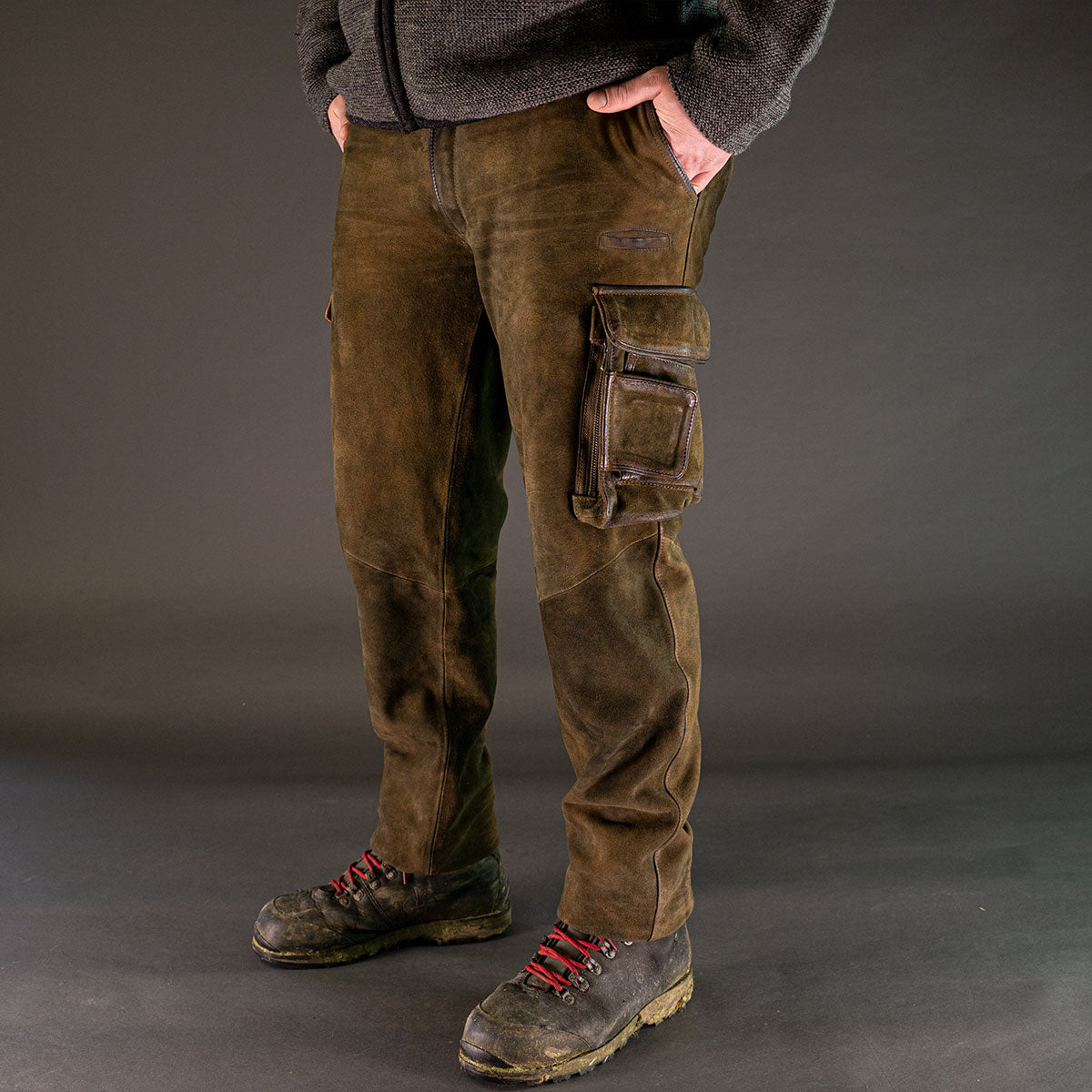 Lange Lederhosen für Herren - Perfekt zum Arbeiten und für den Alltag