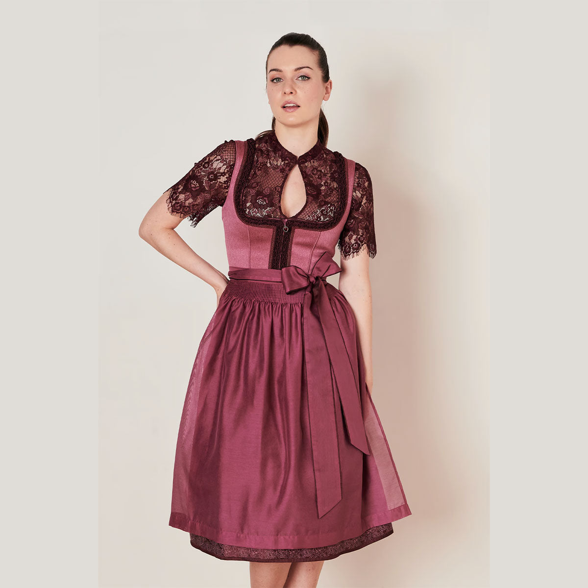 Krüger Dirndl Lila | Romantisches lila Dirndl Krüger