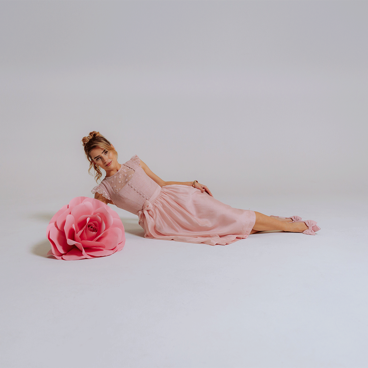Anna von Klinski x Krüger Dirndl Serafina Rose 70cm Kollektion 2026