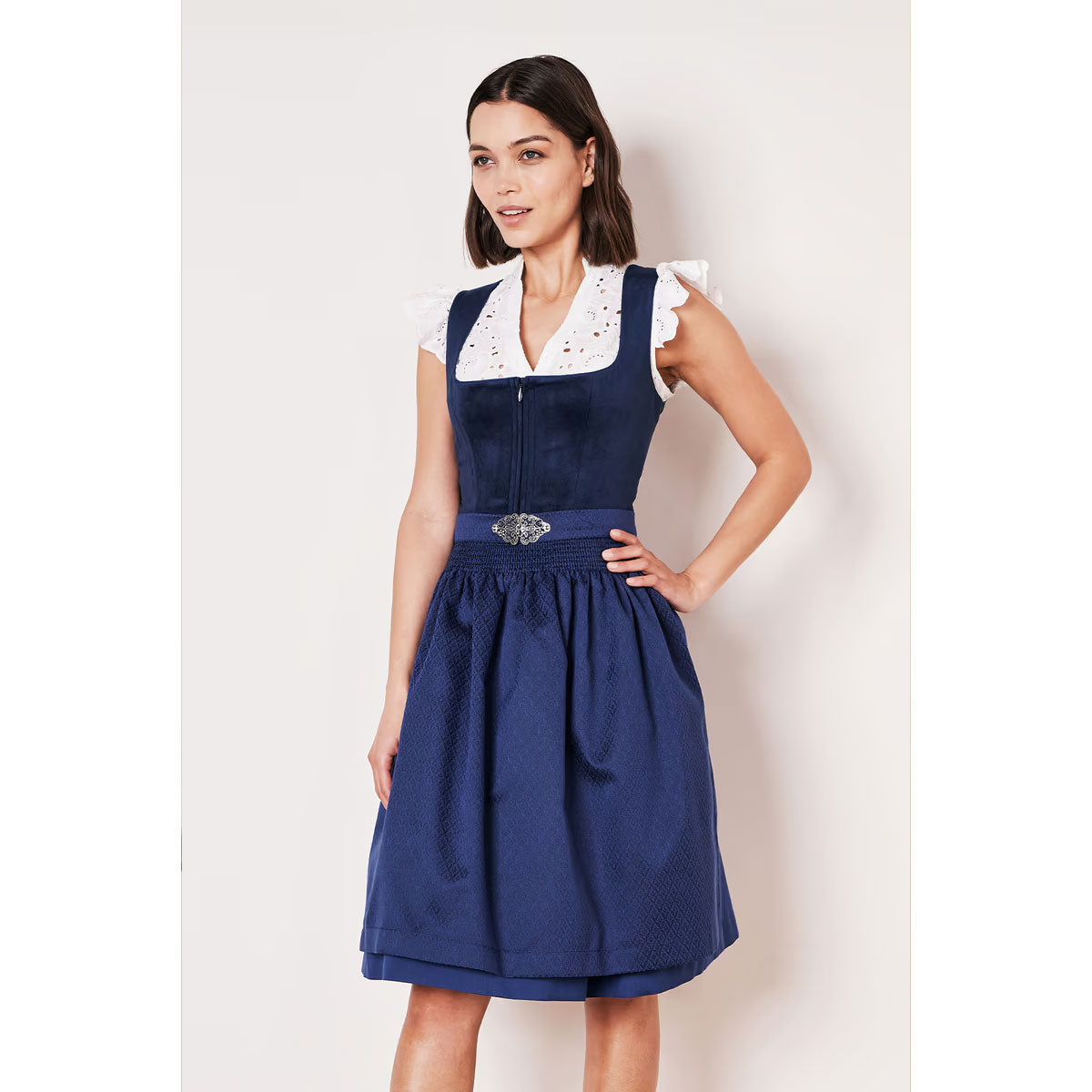 Krüger Dirndl Alisha Blau Samt 60cm - Datschi Trachten