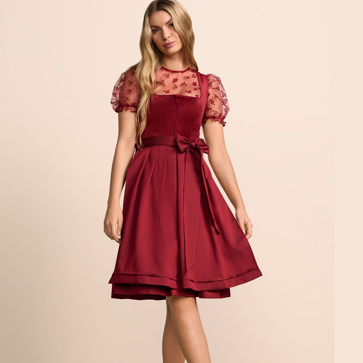 Krüger Dirndl Tia Rot Samt mit Reißverschluss 60cm