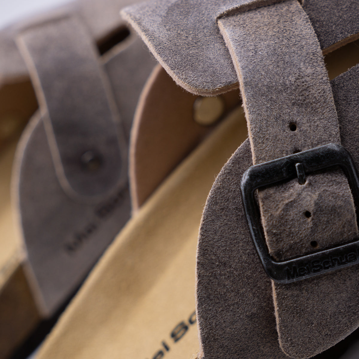 MeiSchua! Trachten Sandalen Leder Geschlossene Pantoletten - Datschi Trachten