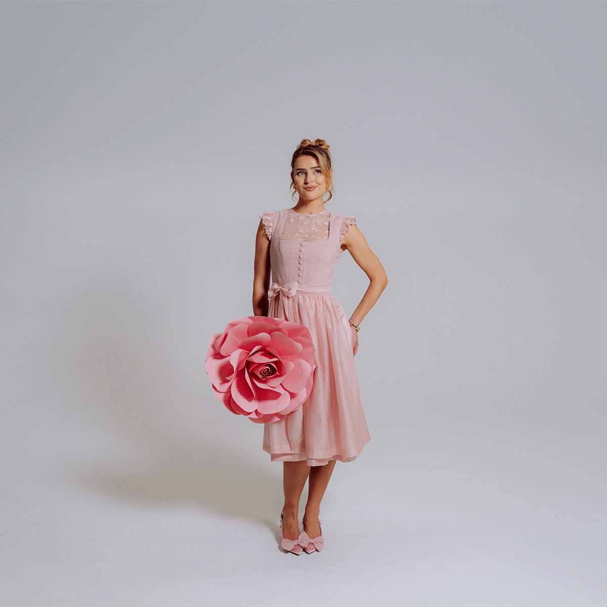 Anna von Klinski x Krüger Dirndl Serafina Rose 70cm Kollektion 2026