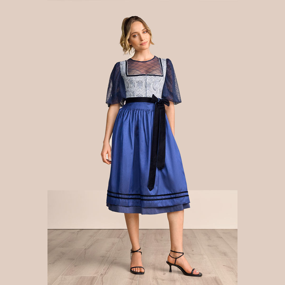 Krüger Dirndl Callista Blau mit Reißverschluss 70cm - Datschi Trachten