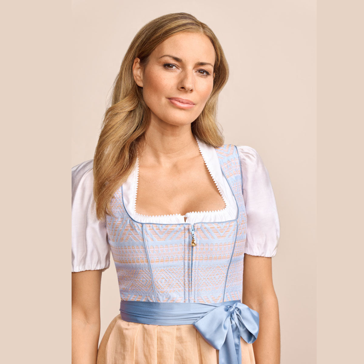Krüger Dirndl Liese Blau Reißverschluss 70cm - Datschi Trachten