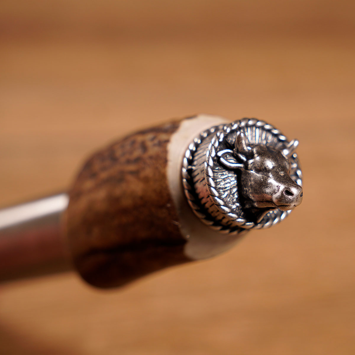 Lederhosen Flachmann Hirschhorn 3D Kuh Kappe