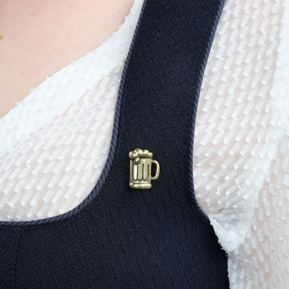 MarJo Anstecker Bier Altgold